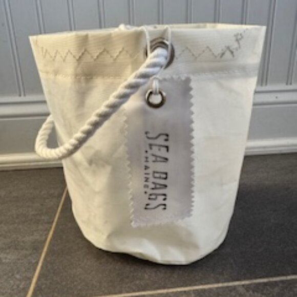 Sea Bags of Maine Blue Bunny Easter Bucket, NWT! - Picture 3 of 4